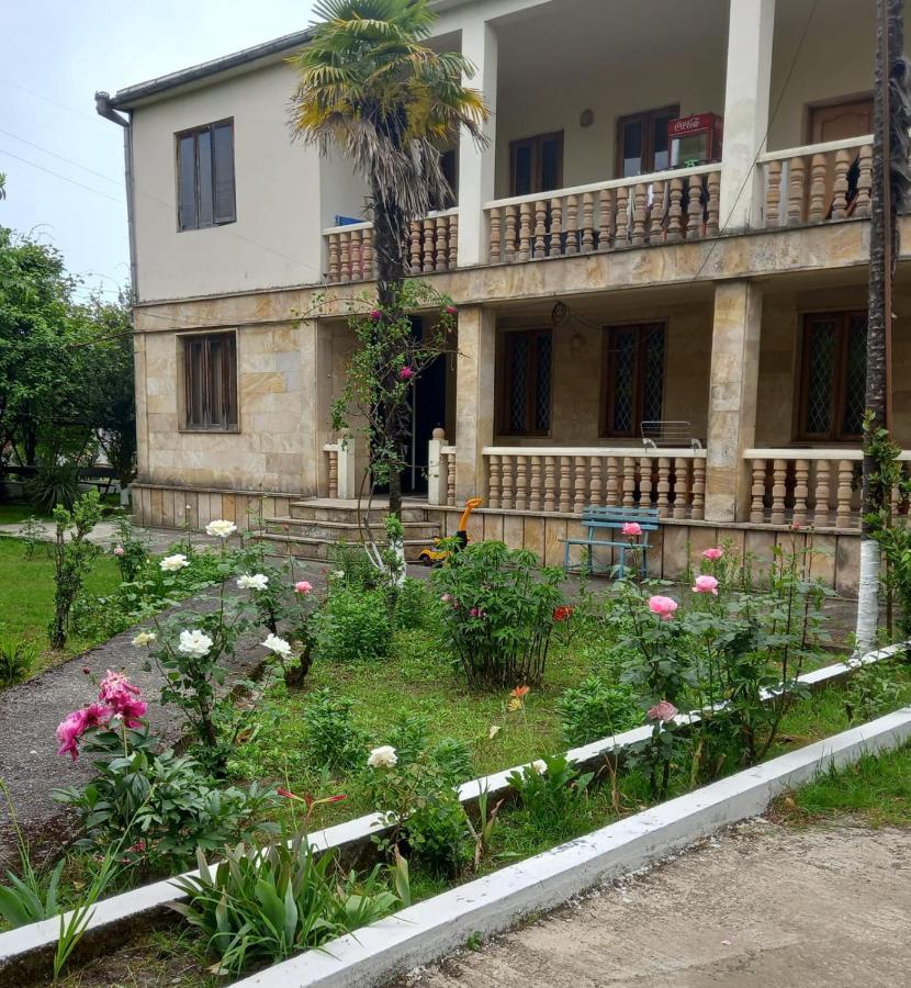 Dani'S House Apartment Kobuleti Bagian luar foto