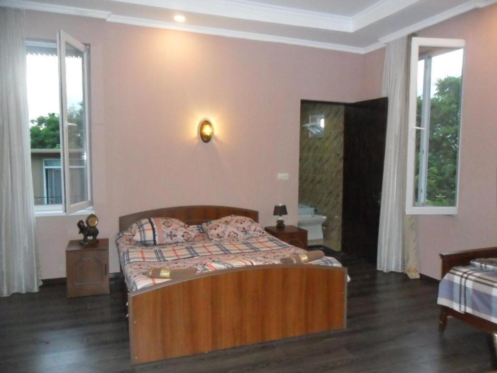 Dani'S House Apartment Kobuleti Bagian luar foto