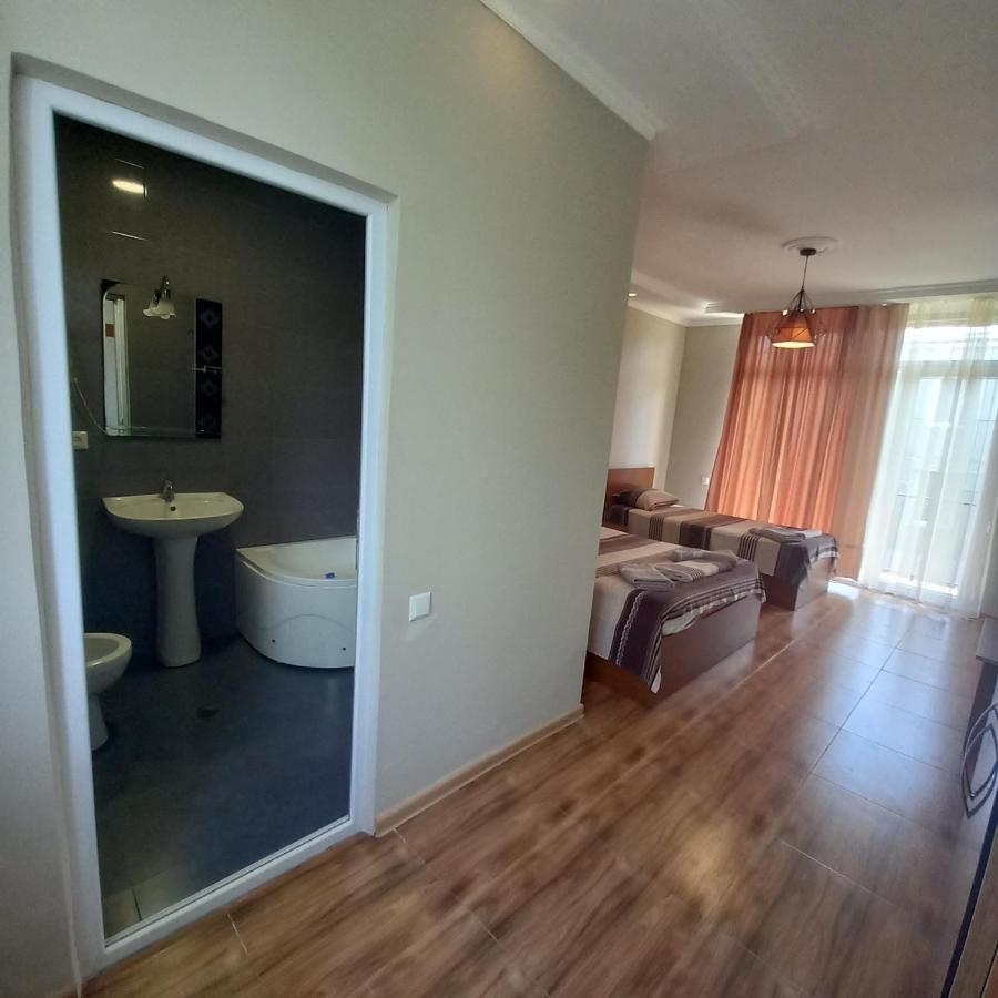 Dani'S House Apartment Kobuleti Bagian luar foto